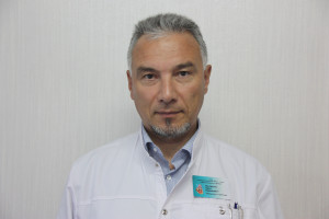 Заведующий кардиологическим отделением стационара Янковский Юрий Евгеньевич